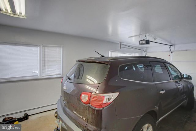 970 LEIDIG DR, Chambersburg, PA 17201