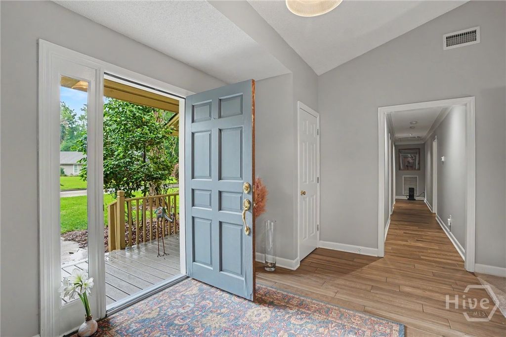 Image 2 of property listing at 7 Noble Jones Lane, Savannah, GA 31411