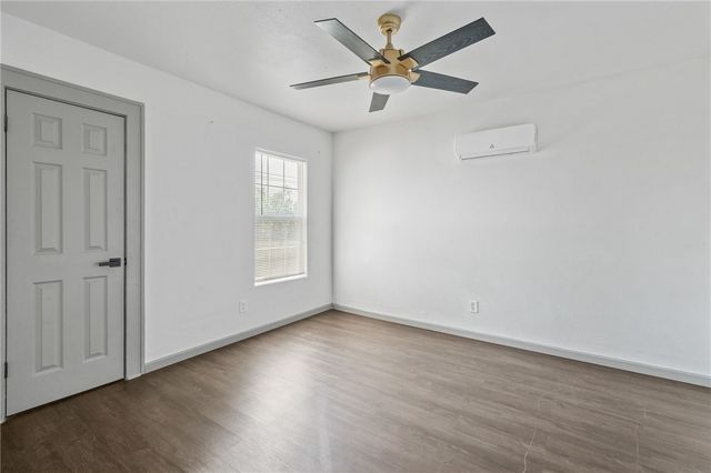1209 17th St, Corpus Christi, TX 78405