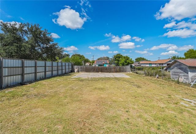 1209 17th St, Corpus Christi, TX 78405