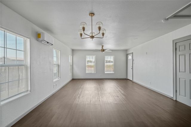 1209 17th St, Corpus Christi, TX 78405