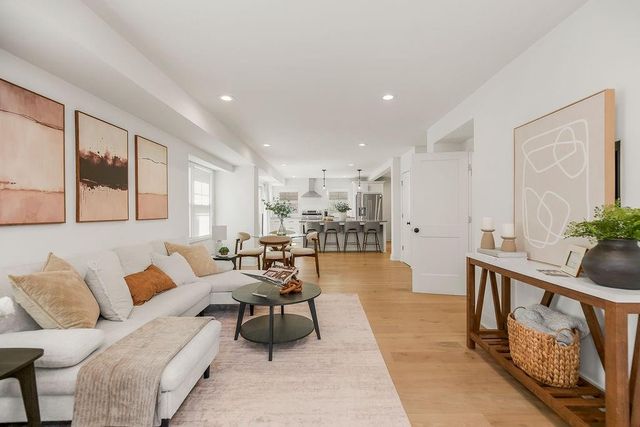 4536 Mercier Street, Kansas City, MO 64111