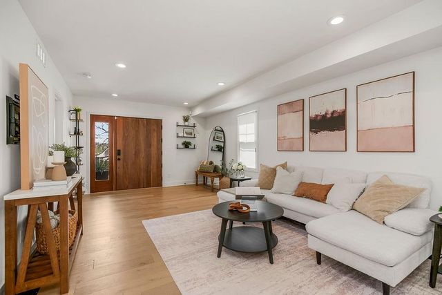 4536 Mercier Street, Kansas City, MO 64111