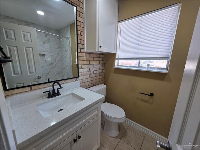 1600 W Nolana Avenue A5, Mcallen, TX 78504