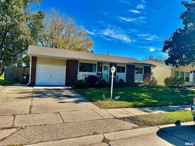 7 VISTA Court, Davenport, IA 52806