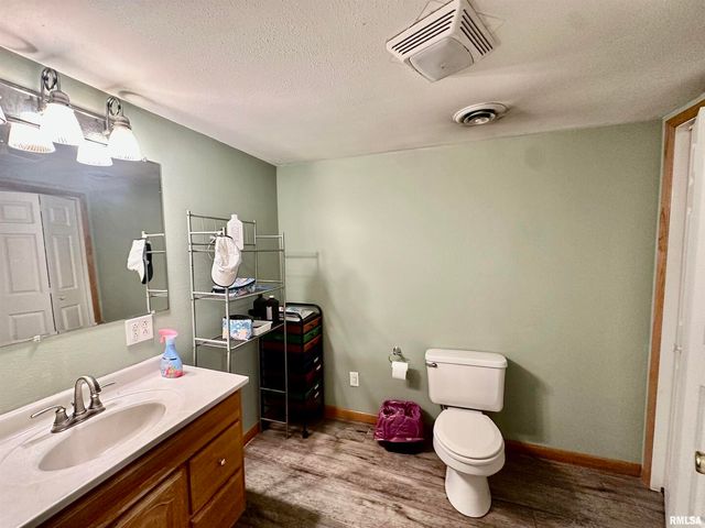 7 VISTA Court, Davenport, IA 52806