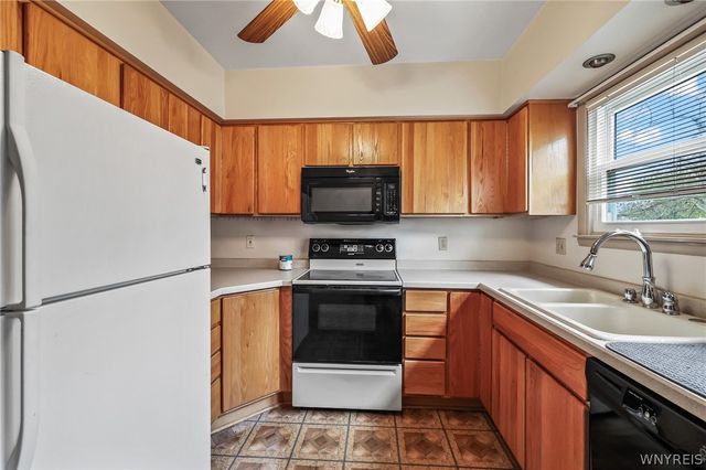 121 60th Street, Niagara Falls, NY 14304