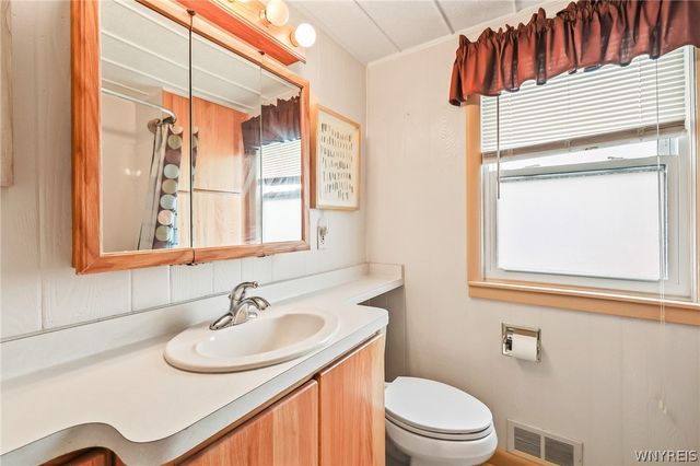121 60th Street, Niagara Falls, NY 14304