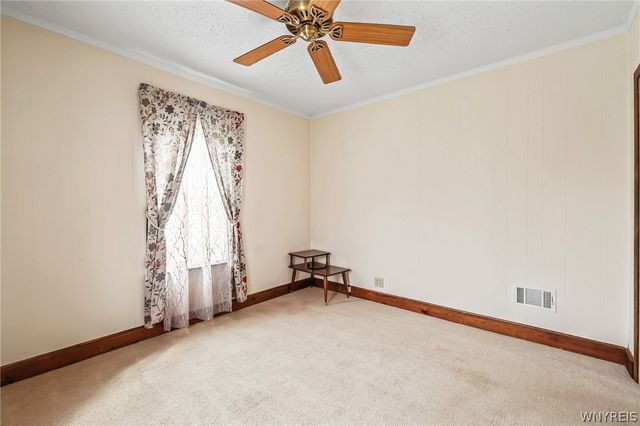 121 60th Street, Niagara Falls, NY 14304