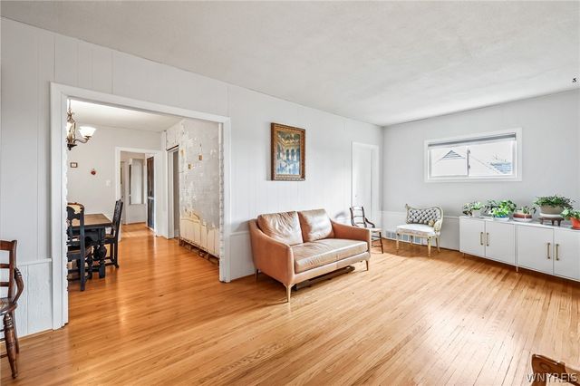 121 60th Street, Niagara Falls, NY 14304
