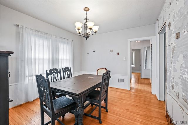 121 60th Street, Niagara Falls, NY 14304