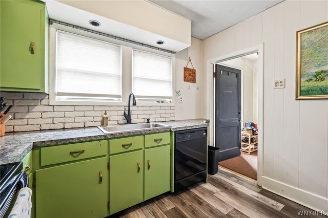 121 60th Street, Niagara Falls, NY 14304