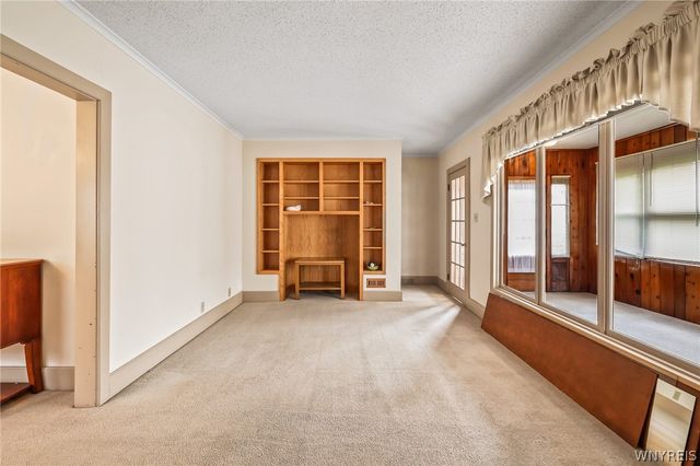 121 60th Street, Niagara Falls, NY 14304