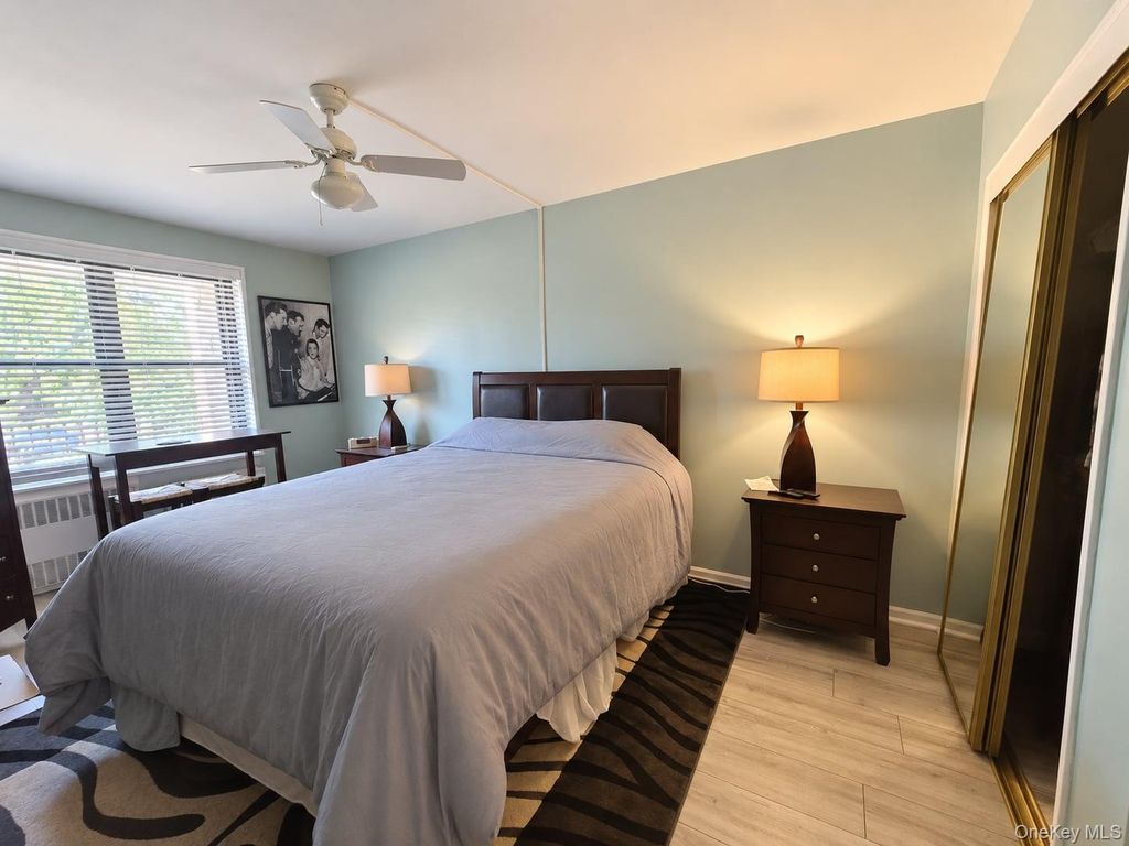 55 S Bergen Place 1 B, Freeport, NY 11520 — photo 4
