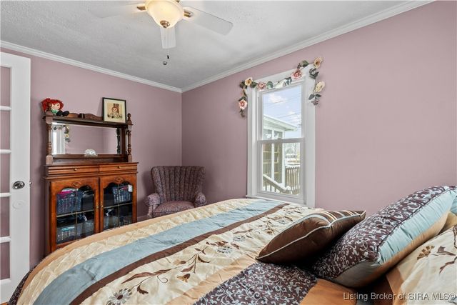 7124 High Street, Floyds Knobs, IN 47119