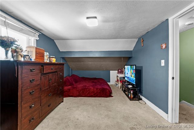 7124 High Street, Floyds Knobs, IN 47119