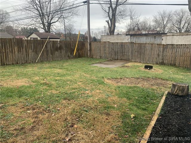 7124 High Street, Floyds Knobs, IN 47119