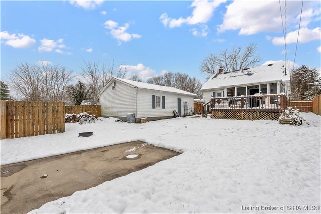 7124 High Street, Floyds Knobs, IN 47119