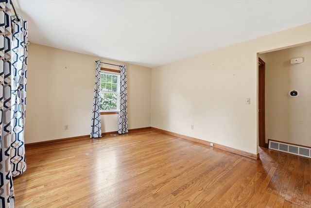 14 Duggan Circle, Springfield, MA 01119
