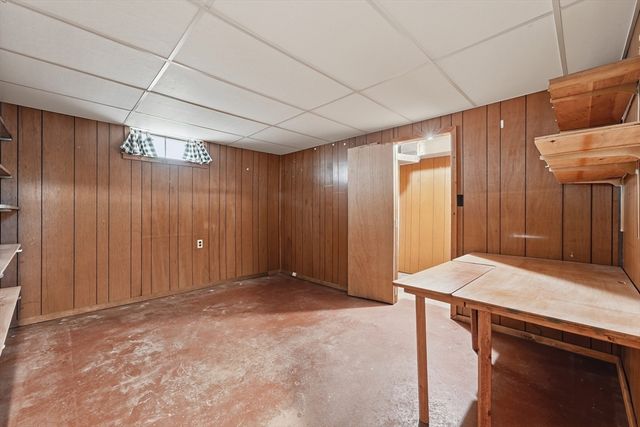 14 Duggan Circle, Springfield, MA 01119