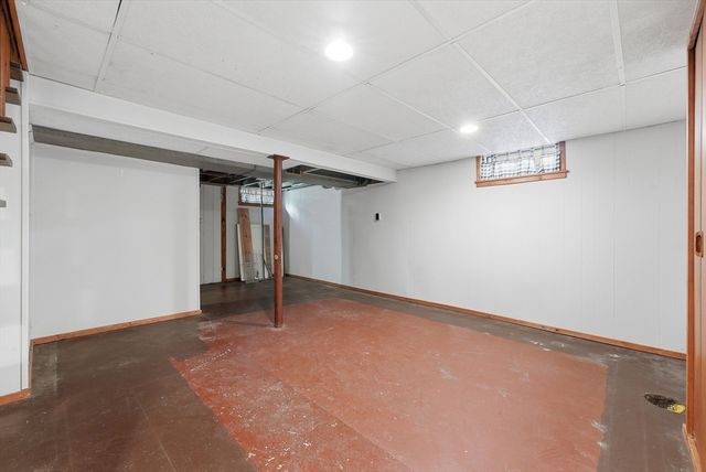 14 Duggan Circle, Springfield, MA 01119
