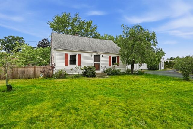 14 Duggan Circle, Springfield, MA 01119