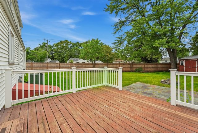 14 Duggan Circle, Springfield, MA 01119