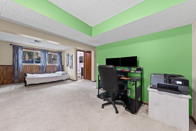 5533 Aldrich Drive N, Brooklyn Center, MN 55430