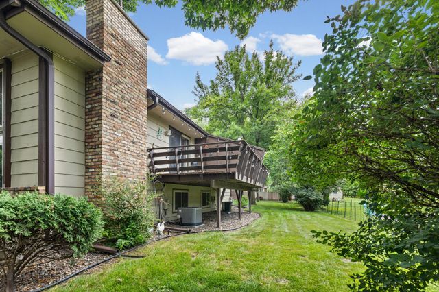 5533 Aldrich Drive N, Brooklyn Center, MN 55430