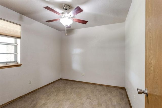 704 Vick Circle, Yukon, OK 73099