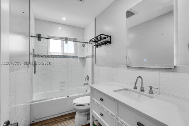 1424 Nautilus Isle, Dania Beach, FL 33004