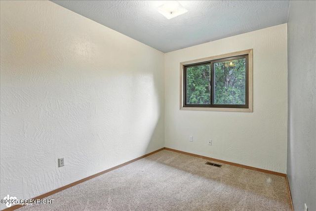 3413 Grissom Circle, Anchorage, AK 99517