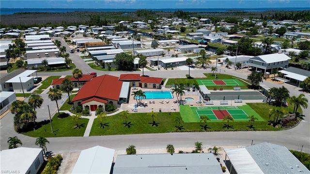 4932 Gulfgate LN, St. James City, FL 33956