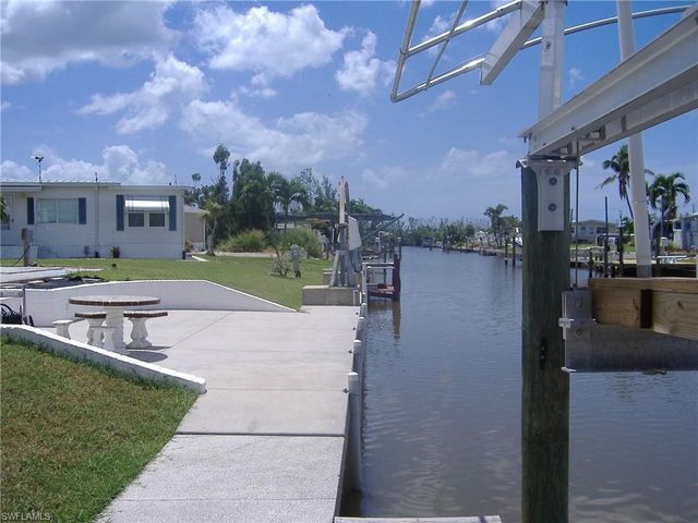 4932 Gulfgate LN, St. James City, FL 33956