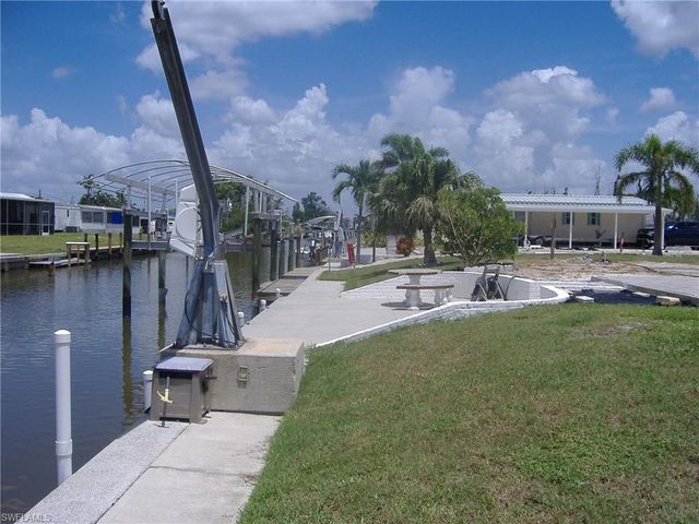 4932 Gulfgate LN, St. James City, FL 33956