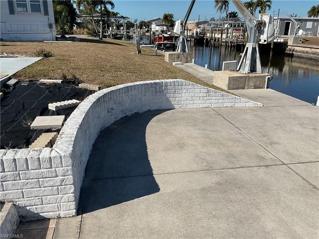 4932 Gulfgate LN, St. James City, FL 33956