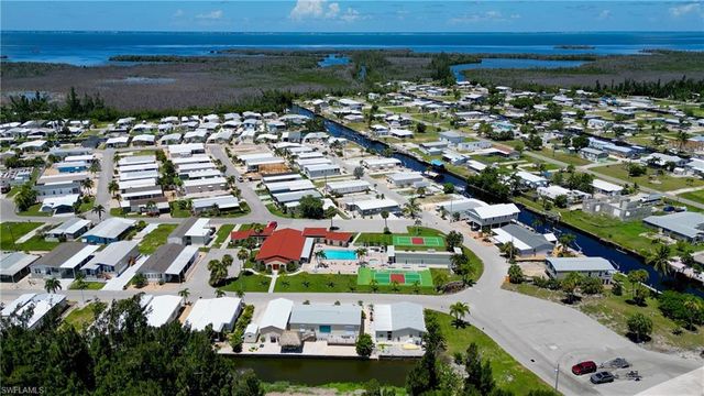 4932 Gulfgate LN, St. James City, FL 33956