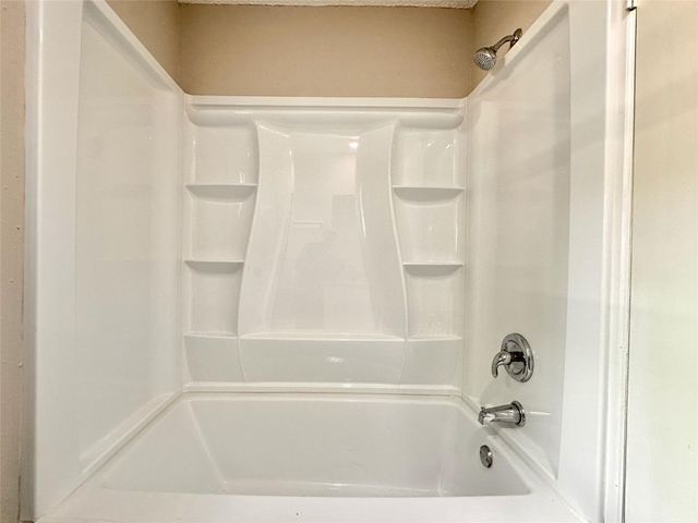 7002 Sandswept Lane, Houston, TX 77086