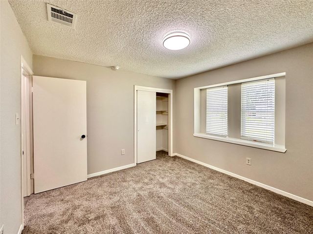 7002 Sandswept Lane, Houston, TX 77086