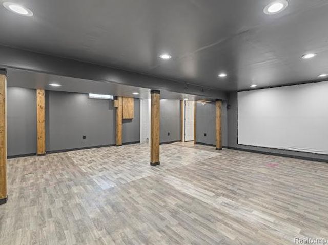 22260 Samuel Street, Taylor, MI 48180