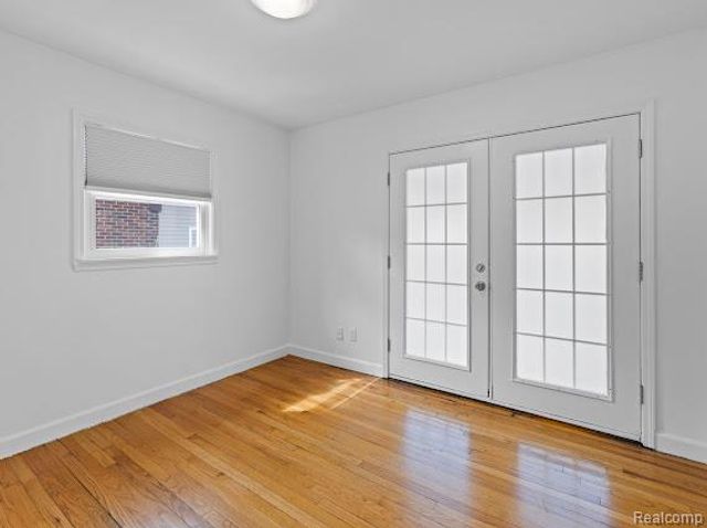 22260 Samuel Street, Taylor, MI 48180