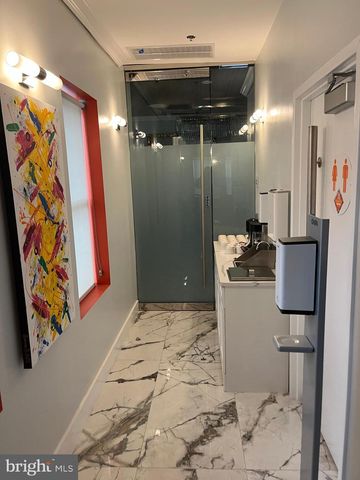 1500 E CAPITOL ST NE, Washington, DC 20003