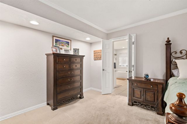 301 N Lyon Street, Tom Bean, TX 75491