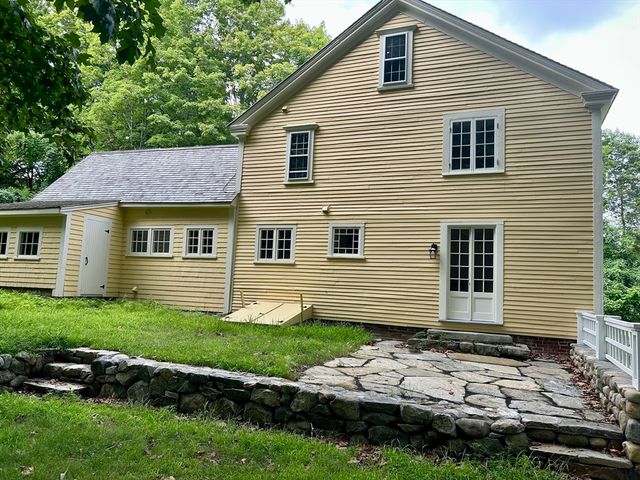 41 North Great Rd 41, Lincoln, MA 01773