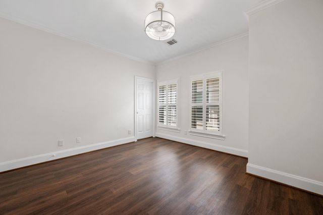 1918 Greenwich Terrace Drive, Houston, TX 77019