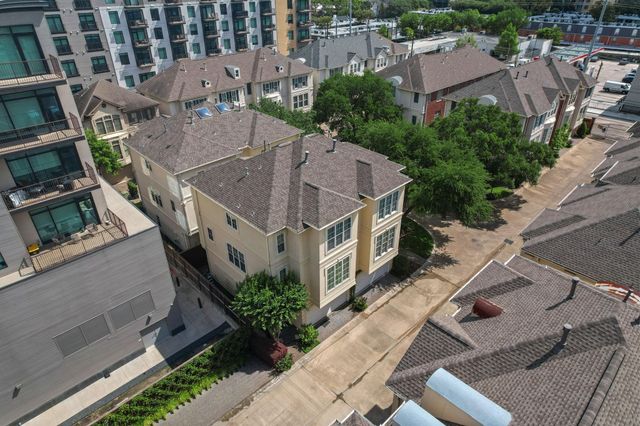 1918 Greenwich Terrace Drive, Houston, TX 77019
