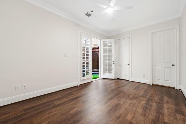 1918 Greenwich Terrace Drive, Houston, TX 77019