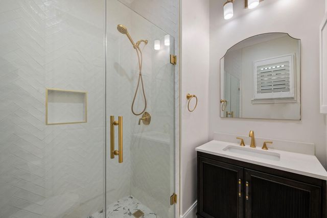 1918 Greenwich Terrace Drive, Houston, TX 77019