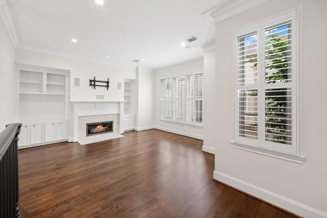 1918 Greenwich Terrace Drive, Houston, TX 77019