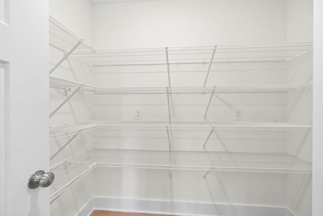 937 Bankside Dr, Clarksville, TN 37043